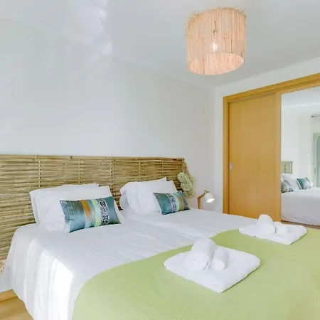 Ferienwohnung Fuer 4 Personen Ca 111 Qm In Machico, Madeira Ostkueste Von Madeira Apartment *