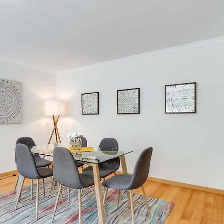 Apartment Ferienwohnung Fuer 4 Personen Ca 111 Qm In Machico, Madeira Ostkueste Von Madeira