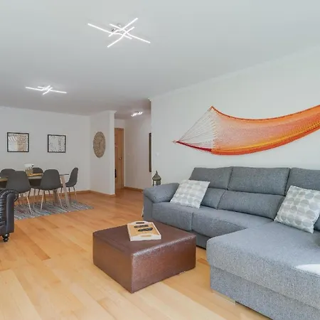 Apartment Ferienwohnung Fuer 4 Personen Ca 111 Qm In Machico, Madeira Ostkueste Von Madeira *